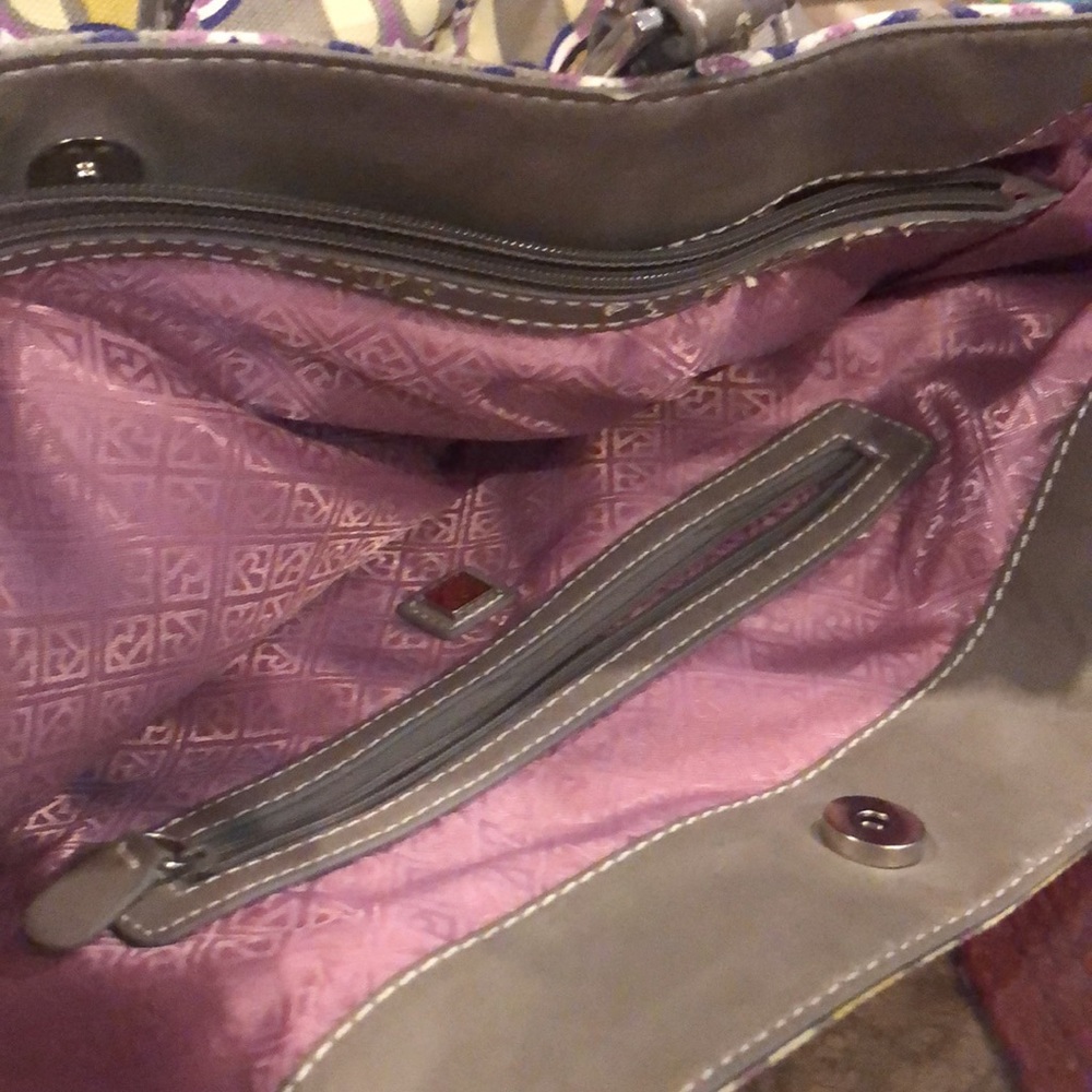 Beautiful Relic bag - Picture 15 of 15